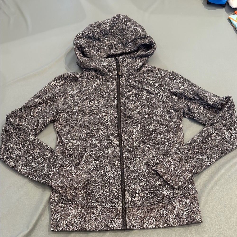 Lululemon scuba hoody, size 8